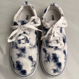 Gymboree white and blue splotch paint sneakers
